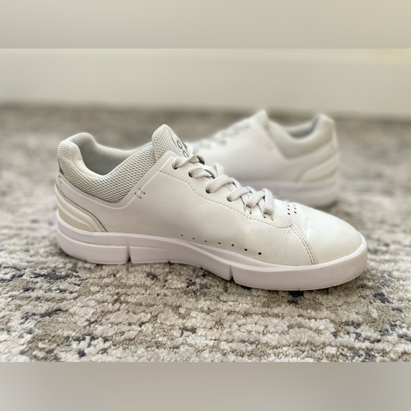 On Cloud The Roger Advantage White Leather Running Athletic Casual Shoes Size 7 - Picture 5 of 15